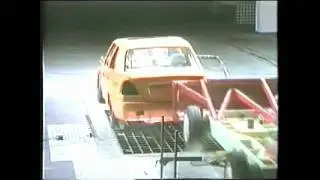 W202 C-Klasse Crash Test