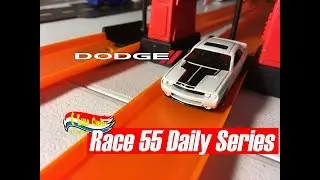 Hot Wheels 2008 Dodge Challenger SRT8-Race 55