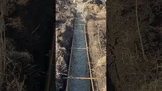 Заливка ленточного фундамента.