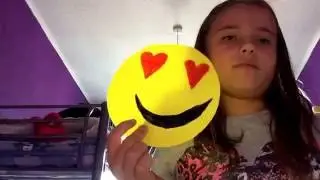 DIY emoji Plushies (easy to make)