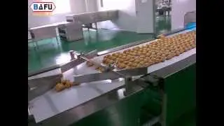 Muffins Packing Machine, Cake Packing Machine, Bread Packing Machine, Biscuits Packing Machine