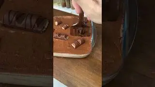 G&acirc;teau au kinder bueno facile &agrave; faire !! 🤤🍰 #shorts #recette #g&acirc;teau #kinderbueno #seizemay