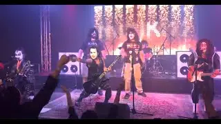 Mini KISS LIVE in Las Vegas 