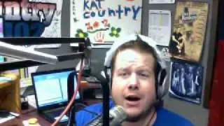 The McDaily: Blake Shelton & Miranda Lambert Married