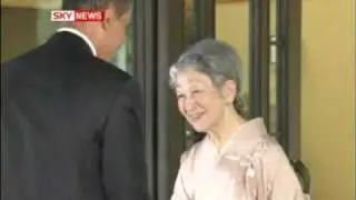 Barack Obama bows to Japan's Emperor Akihito