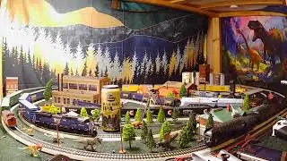 Trains & chill on the loft layout. Like & subscribe to help the little channel grow :)