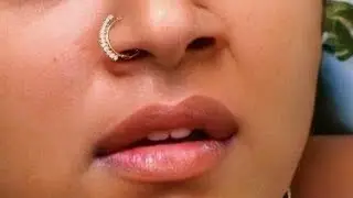 Актриса Джотика. Выражение лица крупным планом