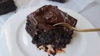 One Bite and You&rsquo;ll Be Obsessed! | Chocolate Fudge Cake