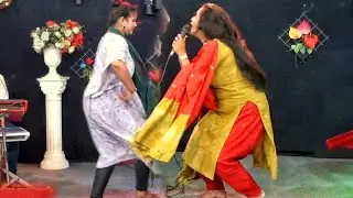 নাচে গানে স্টুডিও মাতাল। ডিজে মেঘলা ও বৃষ্টি সরকার। baul gaan