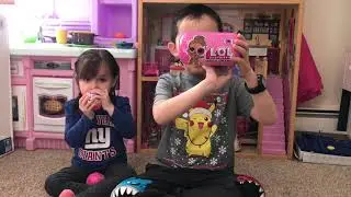 LOL Surprise series 4 Big and Lil Sisters unboxing