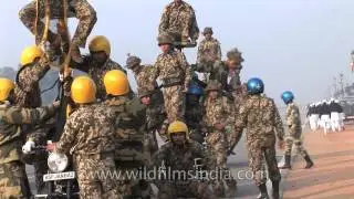 Spectacular motorcycle stunts by BSF Jawans