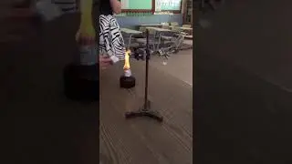 Jelibon deneyi, Potasyum klorat ve şeker, Tepkimeeee