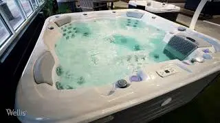 6 Person Hot Tub with Lounger | The MyLine Taurus Hot Tub