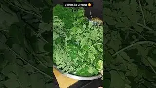 शेवग्याच्या पाल्याची/पानांची भाजी। न खाणारे देखील आवडीने खातील । Shevgyachya Palyachi Bhaji#recipe