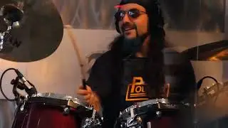Mike Portnoy feat Preston Elliot (93.3 WMMR ROCKS) Drum Battle 2013
