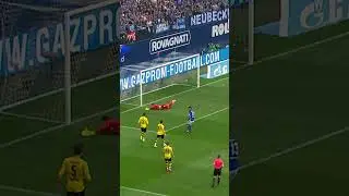 OnThisDay vor 10 Jahren: Thilo Kehrer gibt sein S04-Deb&uuml;t in der Bundesliga 👏😮&zwj;💨 #s04 #football
