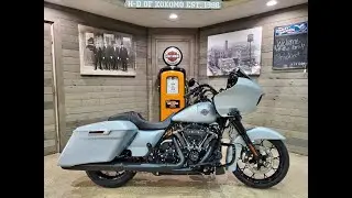 2023 Harley-Davidson Road Glide Special FLTRXS-Atlas Silver Metallic.
