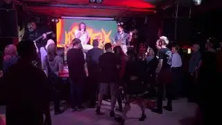 IDEЯ FIX - Чёрные вэнсы (Live @ Город, Мск, 20.04.25)