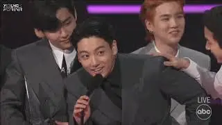 [VIETSUB] BTS ph&aacute;t biểu nhận giải 'Artist of the Year' @ 2021 American Music Awards AMAs