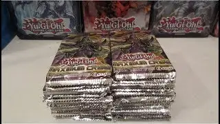 Yugioh Opening 30 Packs of Maximum Crisis!