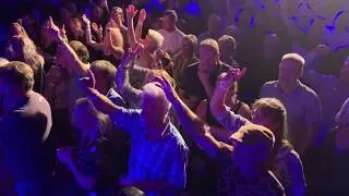 Clublied ijvv de Zwervers  (Waar in ‘t Bronsgroen eikehout)