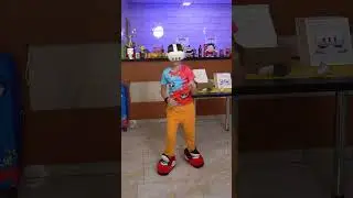 Surprise for baby -  brother and sister virtual reality glasses👶🏻❤️🚀🤣