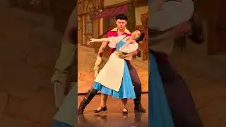 Gaston and Belle Hilarious Encounter | Beauty and the Beast Live | Disney Hollywood Studios | 4K HDR