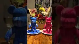 Satisfying acrylic pouring painting! #fluidbear #makeyours #bearbuild