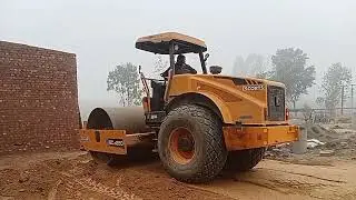 Soil compactor hard working 🥺 @Arshutoy #lolar #shorts #compactor 