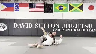 Heavy shoulder pressure half guard pass into side control