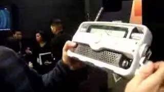 CES 2008: Eton FR1000 Rescue Radio