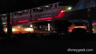 WDW: EPCOT - Monorail Passing By With Holiday Light Pattern
