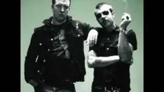 Addicted To Love (Robert Palmer cover) - Eagles of Death Metal