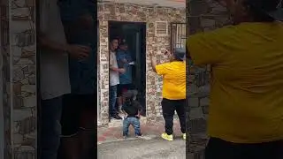 El vaso de agua ( grabando con el b&aacute;rbaro si sii