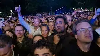 Will Smith invites two fans on stage (Norway, August 22. 2025)
