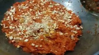 अगर आप लोग भी घर पर बिना खोया का गाजर का हलवा बना सकते हो इस प्रकार से 😋#video #like 🥰🙏