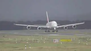 Crosswind Landing Emirates A380-861 A6-EOW During Storm In D&uuml;sseldorf