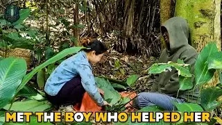 She Went to Pick Wild Seaweed Leaves and a Boy Helped Her in the Forest | Emotional Village Story