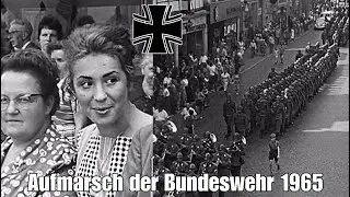 Bundeswehr marschiert durch die Stadt 1965 + Platzkonzert Stabsmusikkorps - Parade Kalter Krieg 