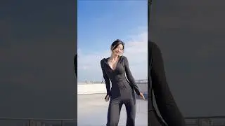 [D.D.D] #TrendyDance #ViralChallenge #TikTokVibe #AIDance #GlobalTrend #DanceShorts