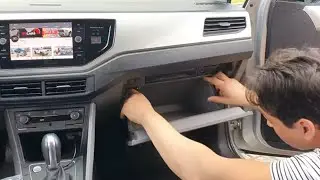 Como trocar filtro de ar condicionado VW Polo e Virtus. Passo a passo e nova central multimídia ?