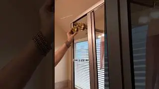 Установка крючков для полотенец еще никогда не была такой простой. Никакой дрели, никакой грязи! ...
