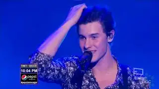 Shawn Mendes performing on New Years Rockin&rsquo; Eve (2017)