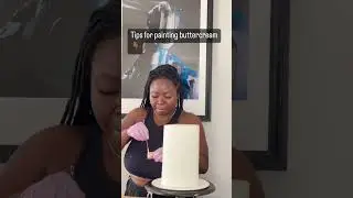 Tips for painting on buttercream 1.dab the cake clean of moisture 2.male sure the paint is thick en