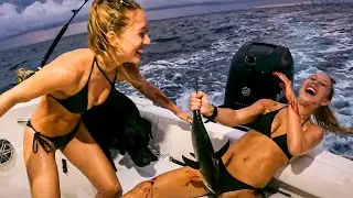 Twins Mud Fight, But Its Not Mud {Twins Wahoo & Tuna Pt.1}