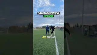 Defending a fast winger as a fullback #soccer #football #soccershorts #footballshorts #soccerplayer