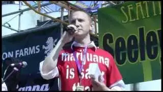 Seattle Hempfest 2014: Jared Allaway - Sign I-684 - Real Legalization