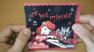 Обзор оформления CD альбома Red Hot Chili Peppers - One Hot Minute