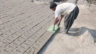 اینٹ بنا نے کا مکمل طریقہ 🧱☀️🔥 دیکھو دوستوں منور بھائی نے ایک دن میں 2500 اینٹ بنانے کا ریکارڈ بنایا