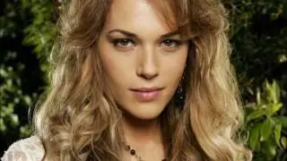Amanda Righetti